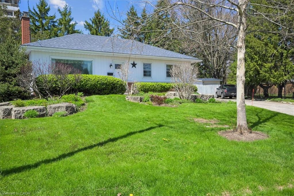2117 Edinburgh Drive Property Photo 4