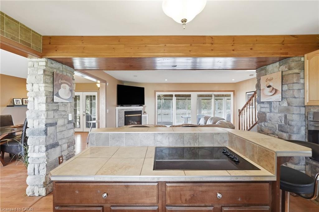 111 Erie Street Property Photo 15