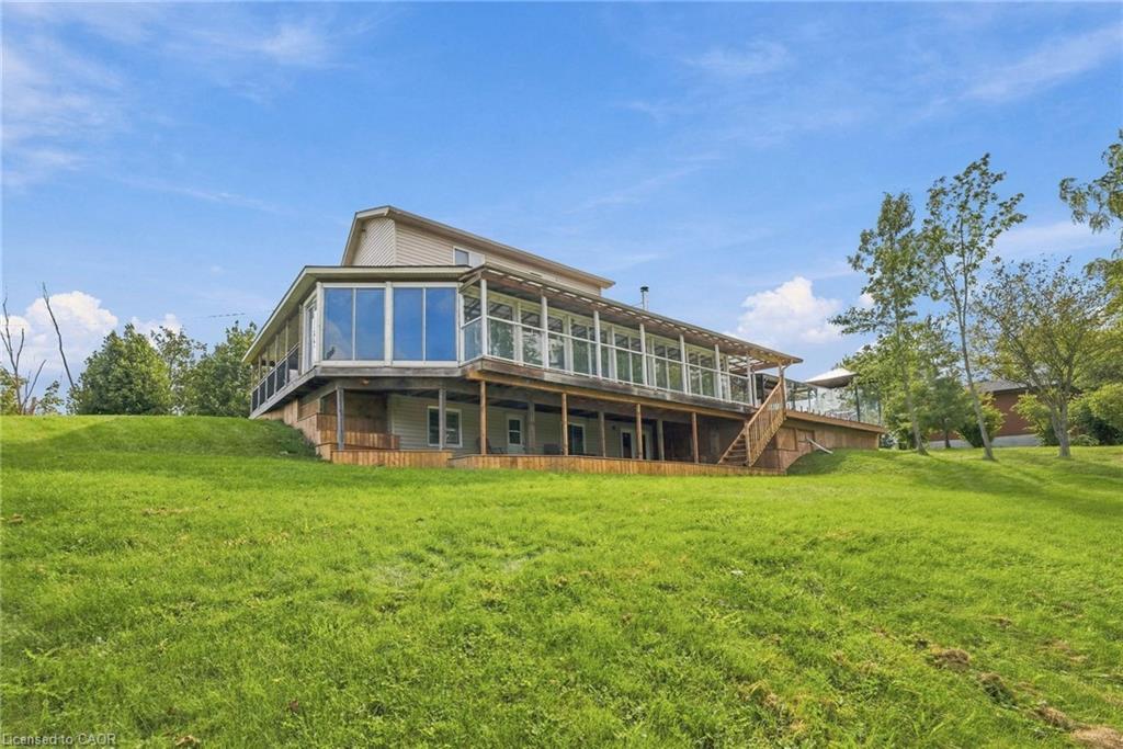 111 Erie Street Property Photo 33