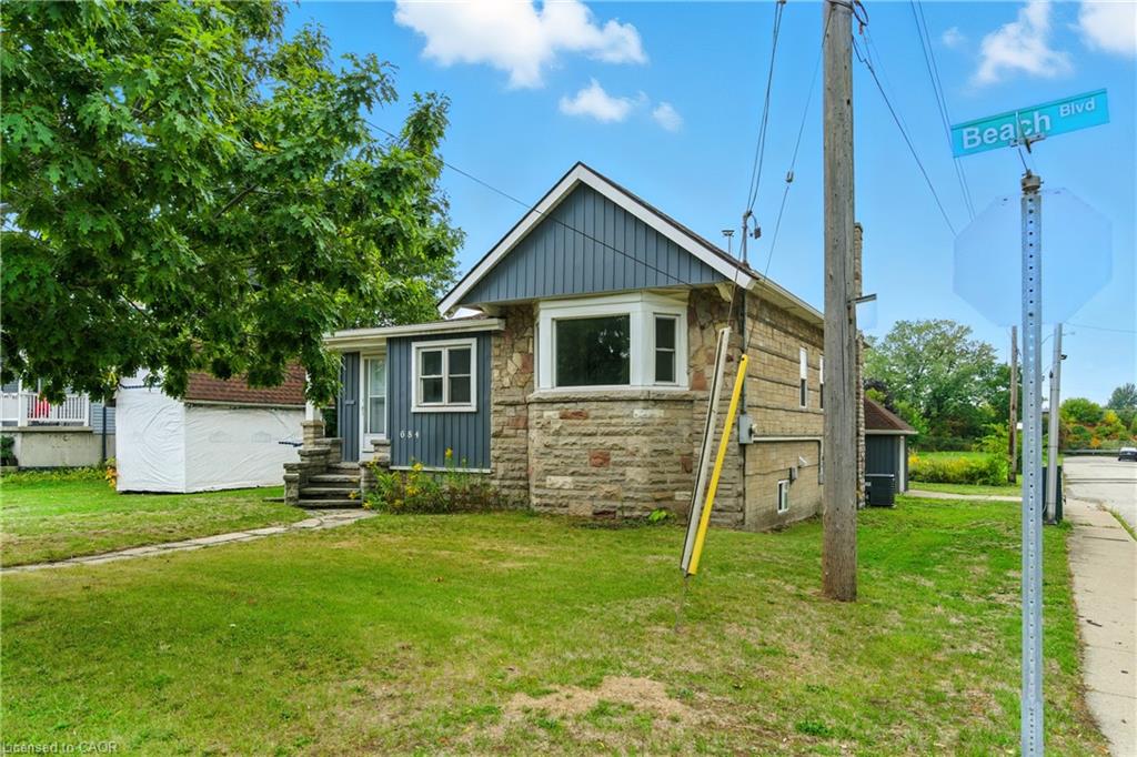 684 Beach Boulevard Property Photo 4