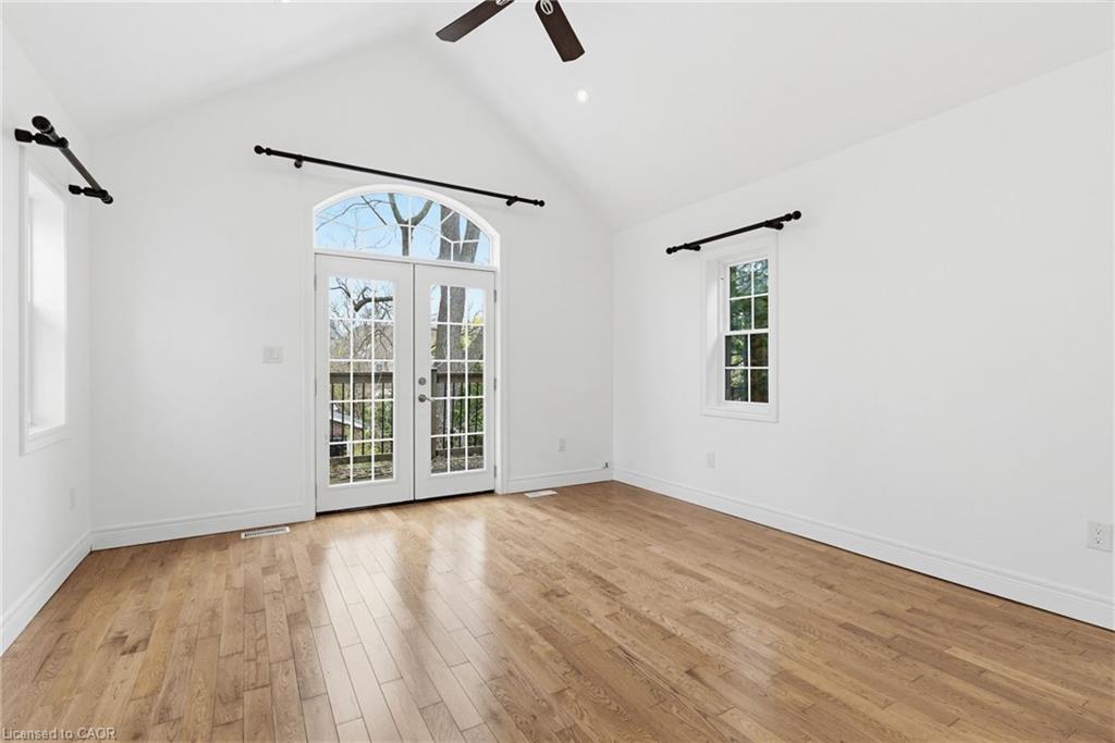 42 Erie Avenue Property Photo 17