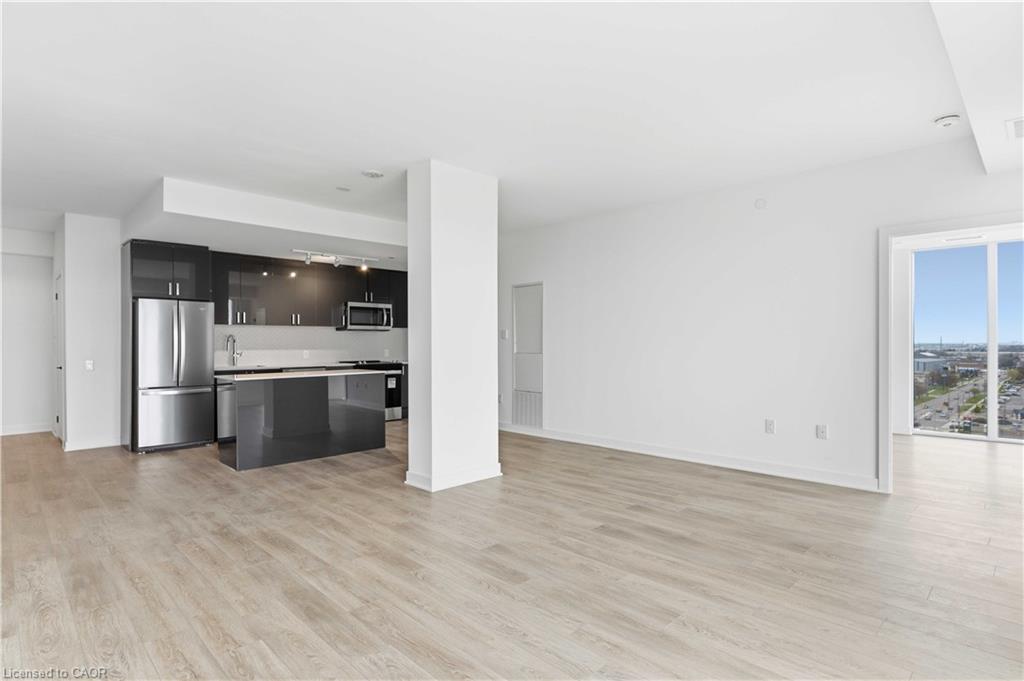 1017-2782 Barton Street E Property Photo 6
