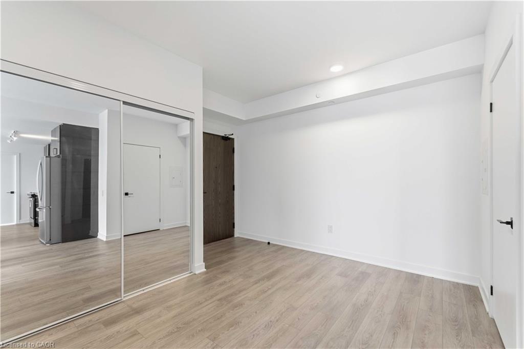 1017-2782 Barton Street E Property Photo 12