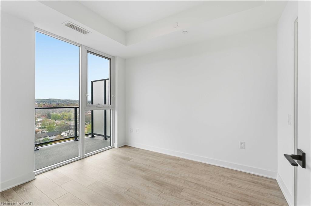 1017-2782 Barton Street E Property Photo 15