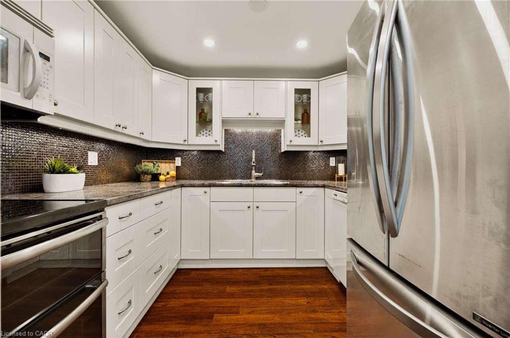 510-1225 North Shore Boulevard E Property Photo 17