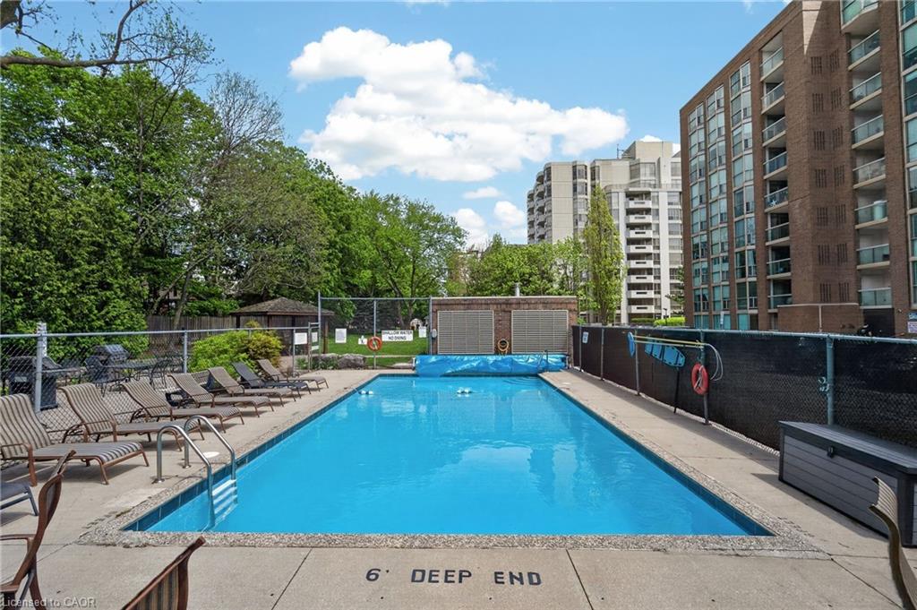 510-1225 North Shore Boulevard E Property Photo 47