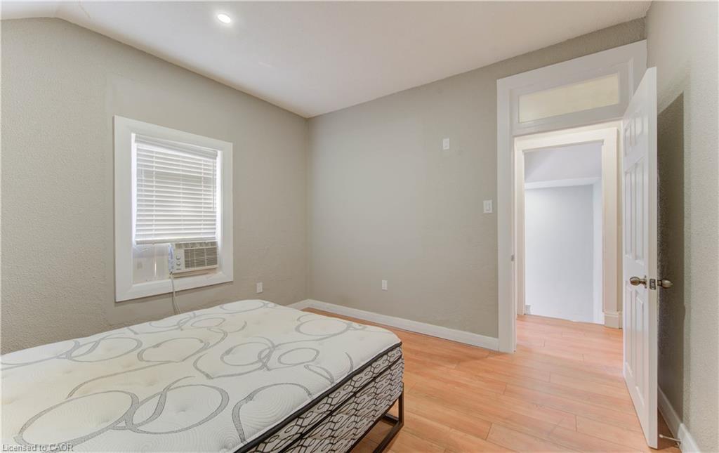 138 Courtland Avenue E Property Photo 20