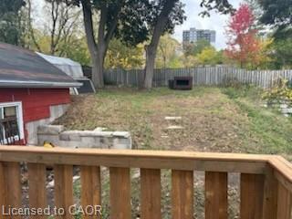 138 Courtland Avenue E Property Photo 23