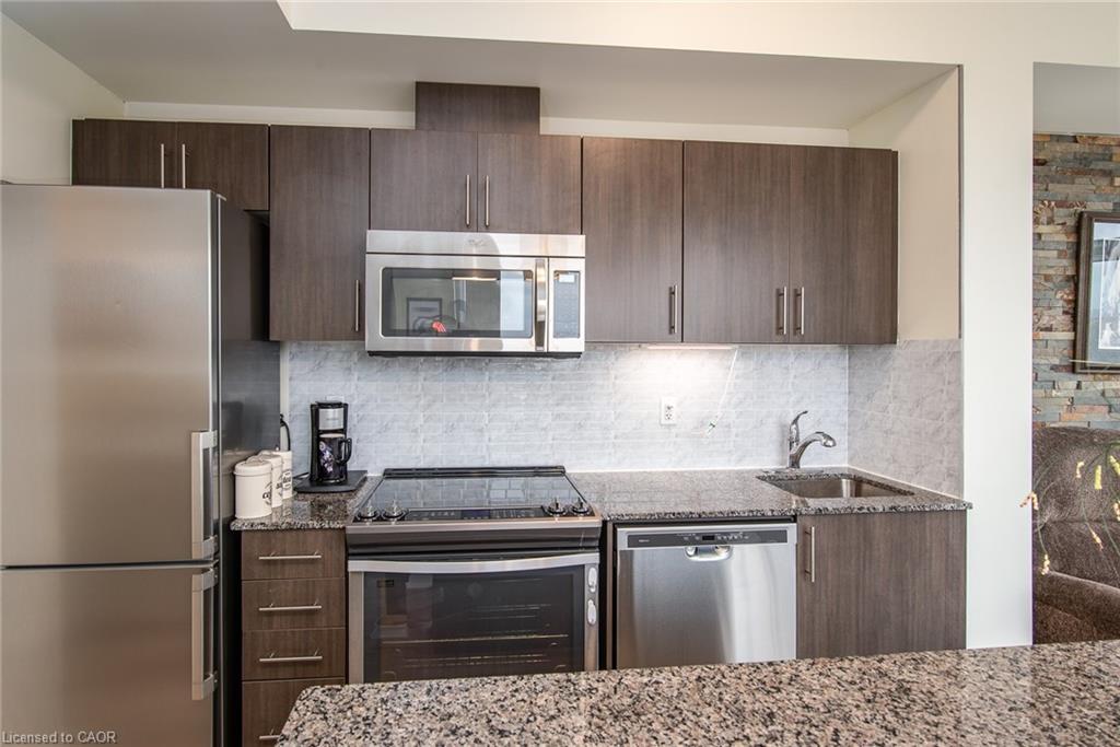 803-150 Water Street N Property Photo 8