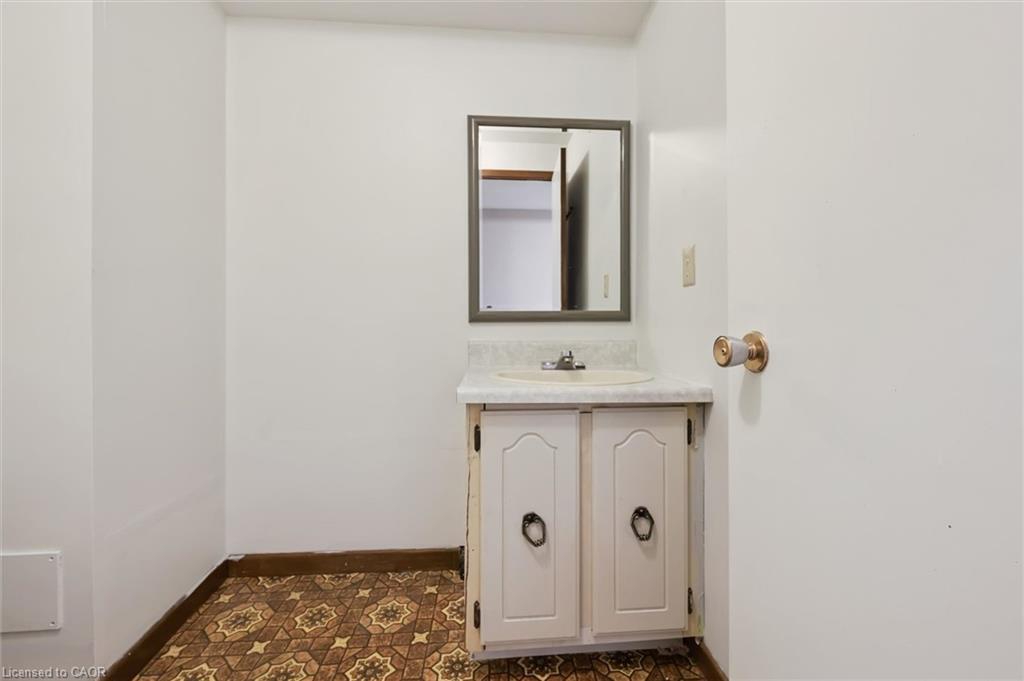 10 Alexander Avenue Property Photo 29