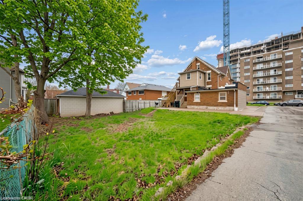 22 Dellroy Avenue Property Photo 7