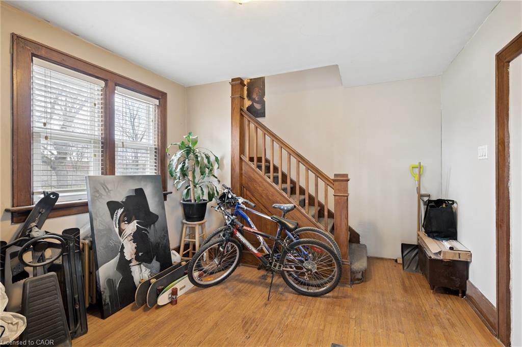 22 Dellroy Avenue Property Photo 25