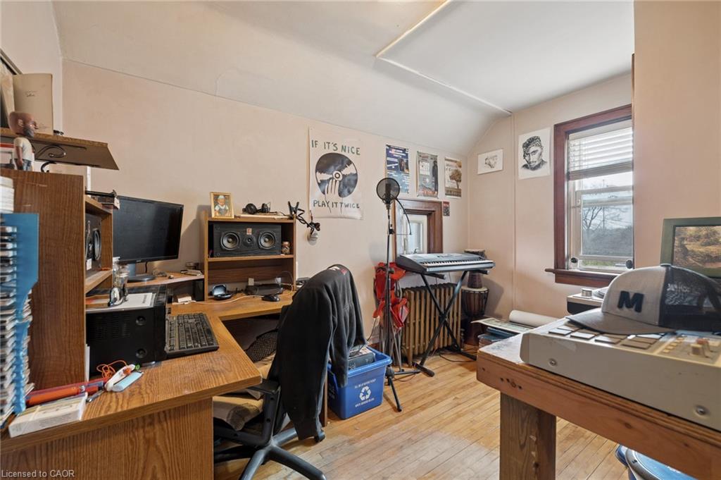 22 Dellroy Avenue Property Photo 29