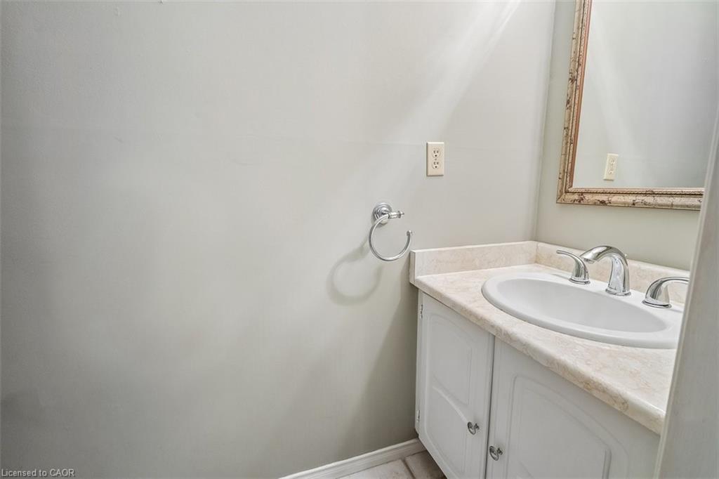 30-5255 Lakeshore Road Property Photo 12