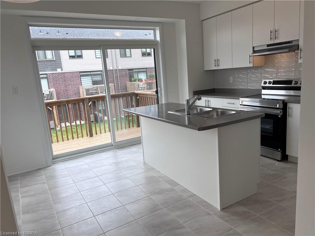 39 Hine Road Property Photo 10