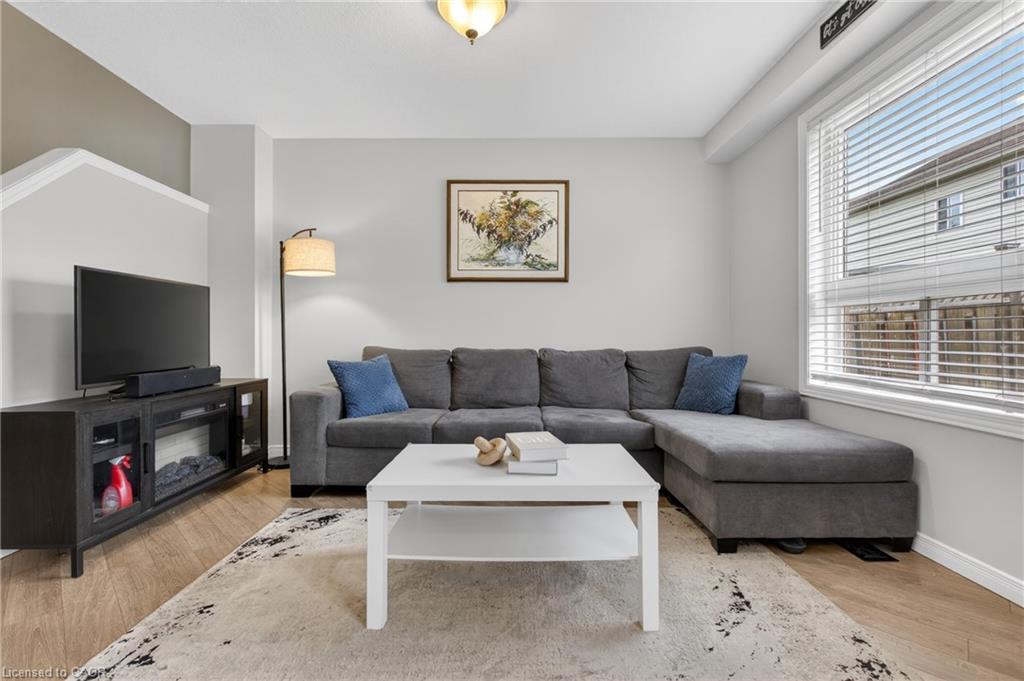 12 Ferncliffe Street Property Photo 10
