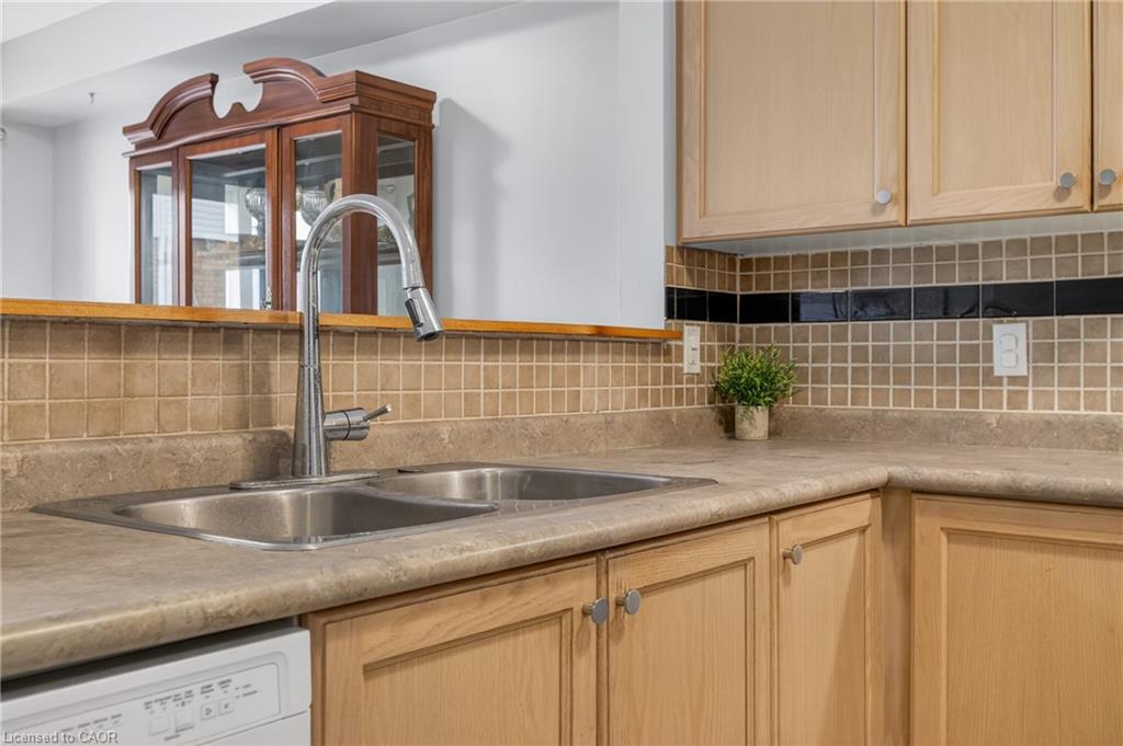 12 Ferncliffe Street Property Photo 18