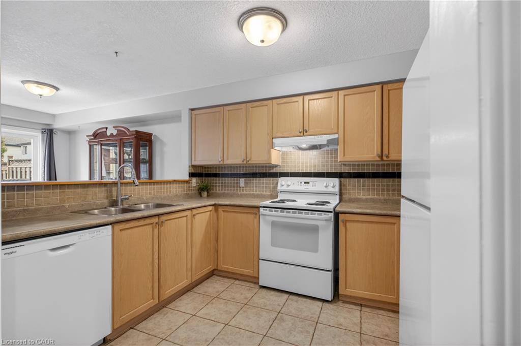 12 Ferncliffe Street Property Photo 19