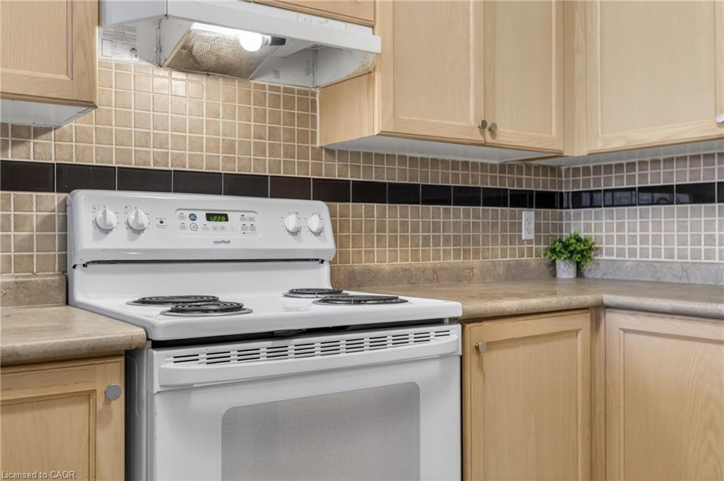 12 Ferncliffe Street Property Photo 21
