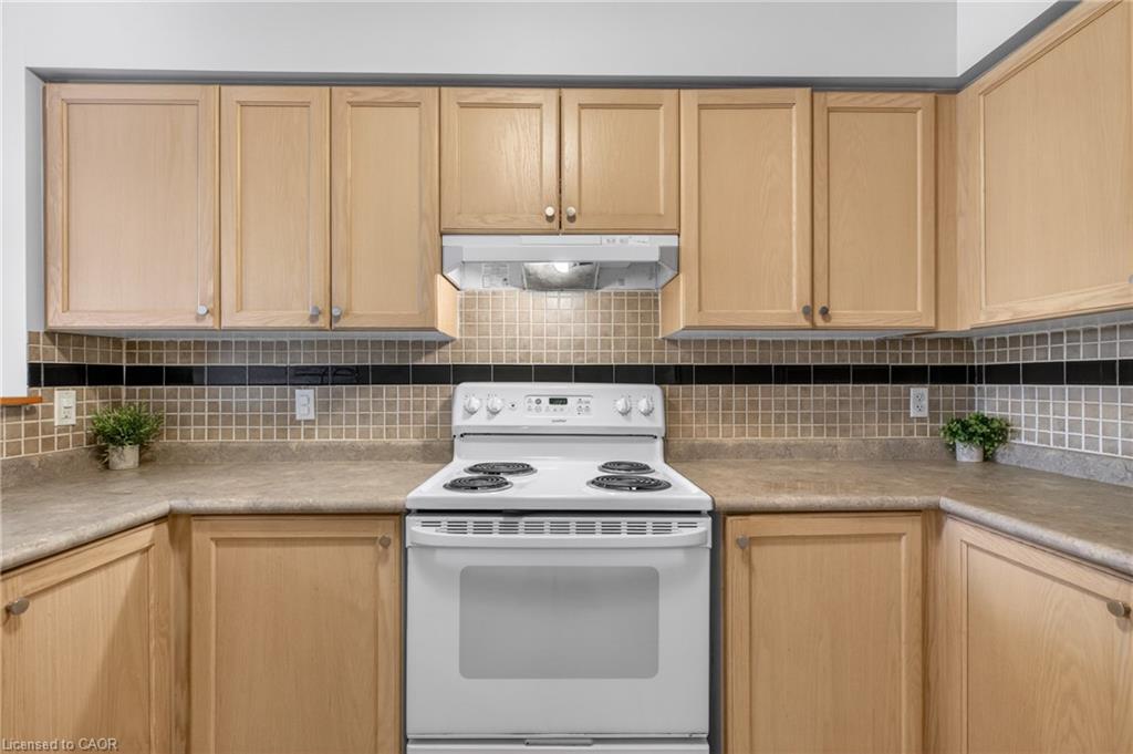 12 Ferncliffe Street Property Photo 22