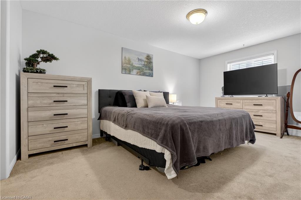 12 Ferncliffe Street Property Photo 25