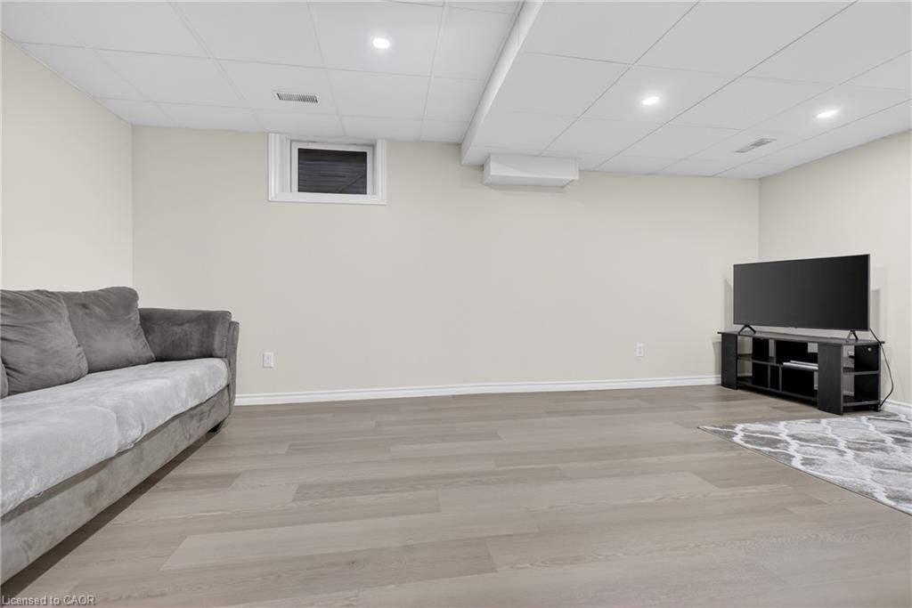 12 Ferncliffe Street Property Photo 34