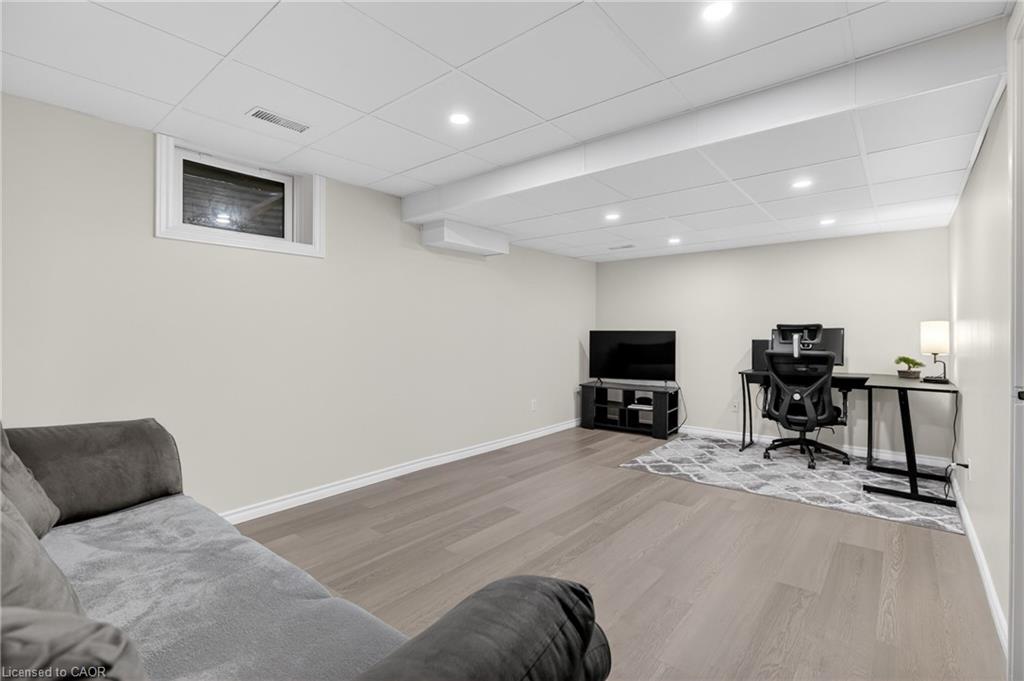 12 Ferncliffe Street Property Photo 35