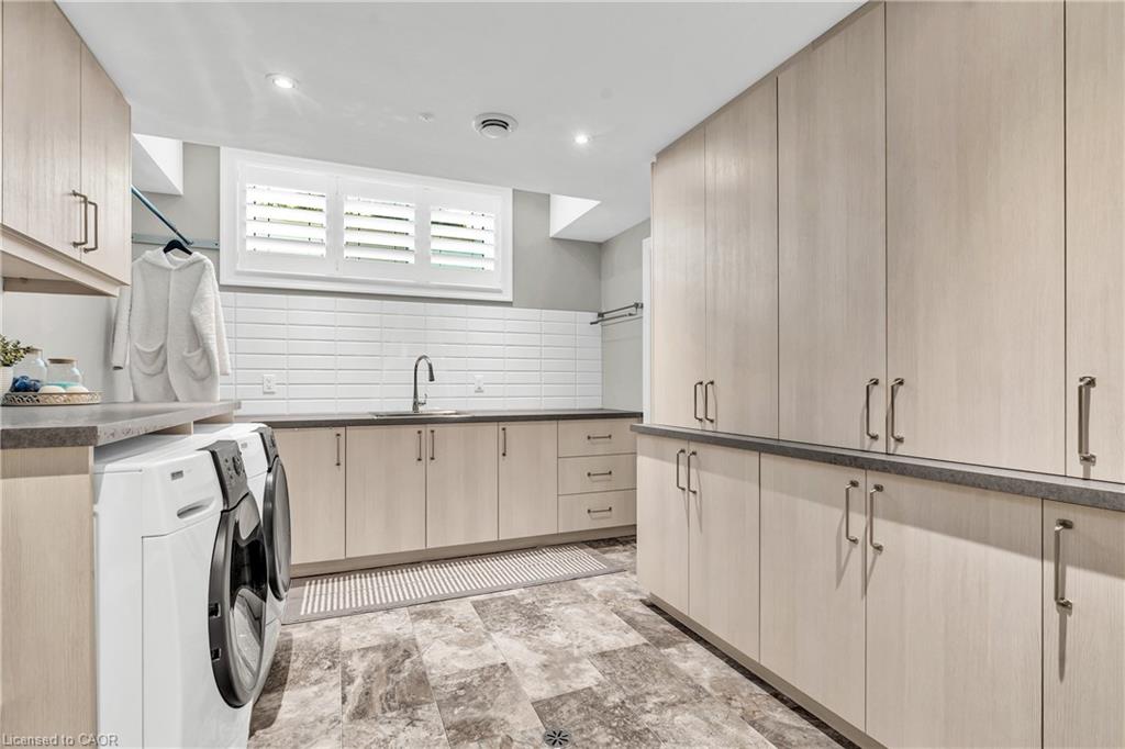 46 Anita Drive Property Photo 42