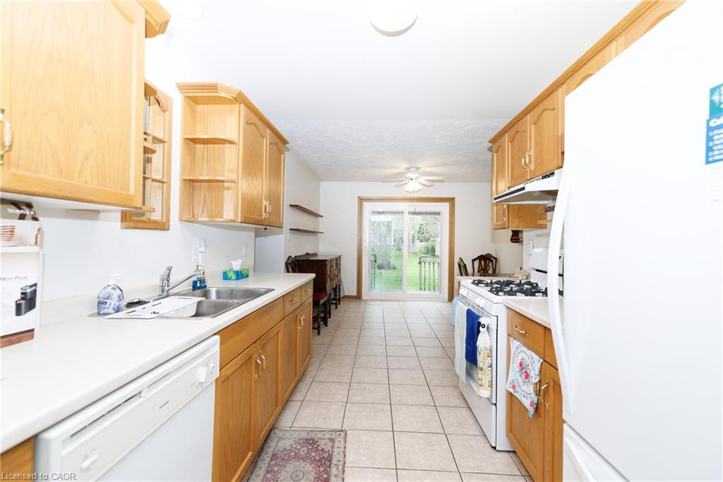 424 John Street Property Photo 9