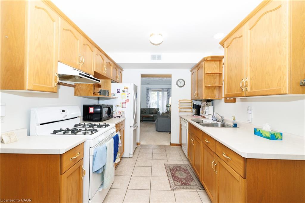 424 John Street Property Photo 12
