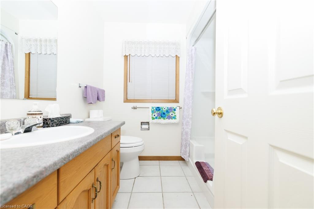 424 John Street Property Photo 17