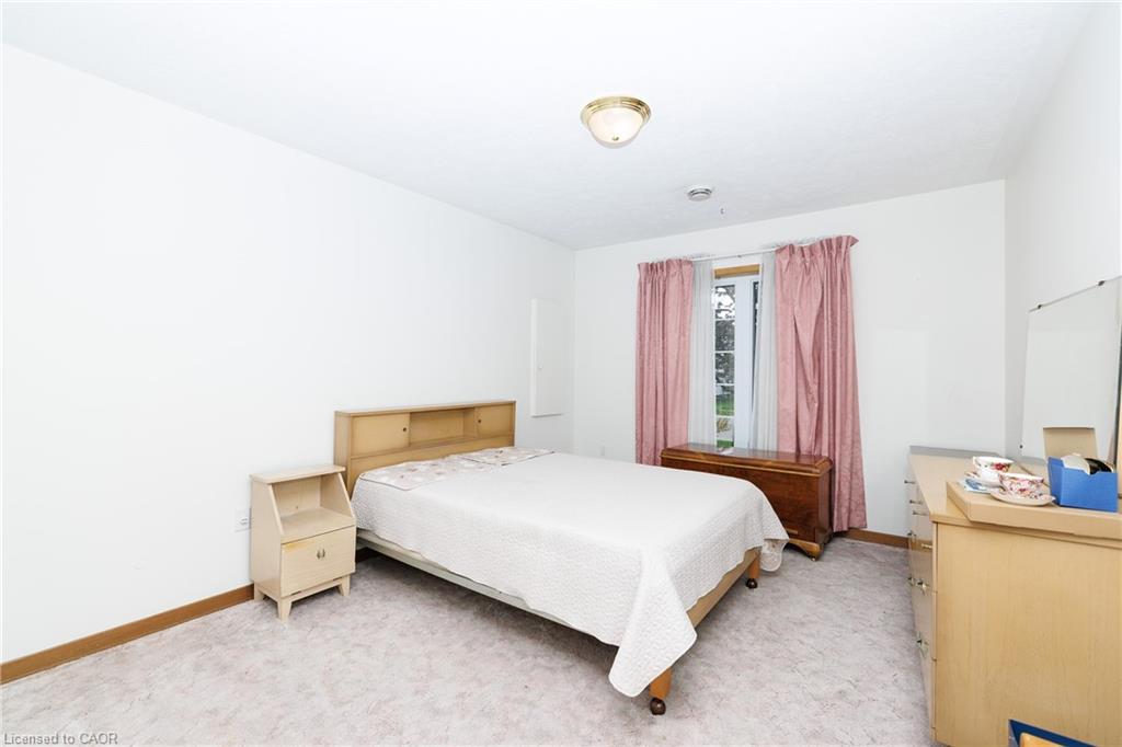 424 John Street Property Photo 18
