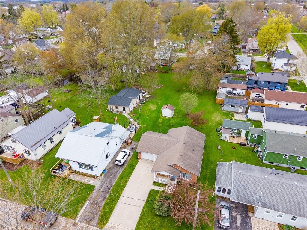 424 John Street Property Photo 28