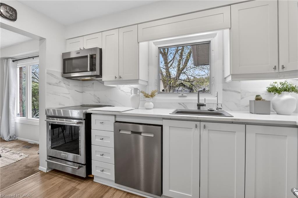 153 Chalmers Street Property Photo 16