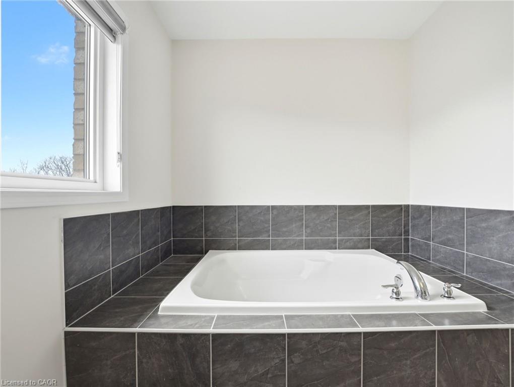 59 July Avenue Property Photo 39