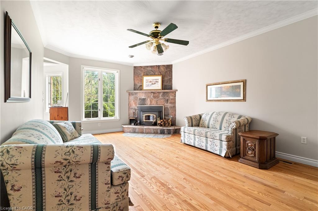 5445 Fifth Line Property Photo 5