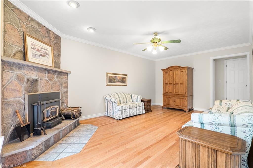 5445 Fifth Line Property Photo 6