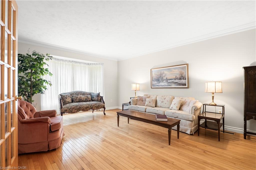 5445 Fifth Line Property Photo 13