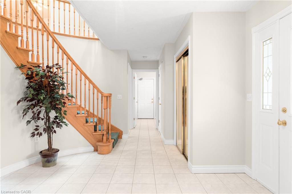 5445 Fifth Line Property Photo 16