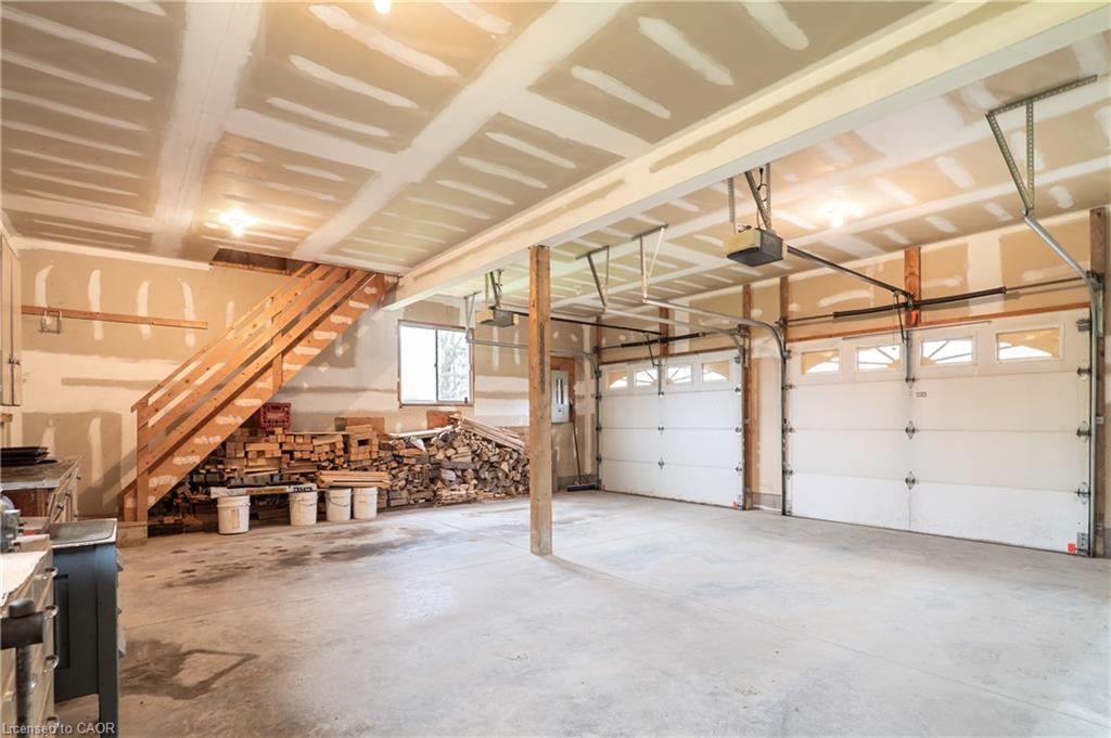 5445 Fifth Line Property Photo 29