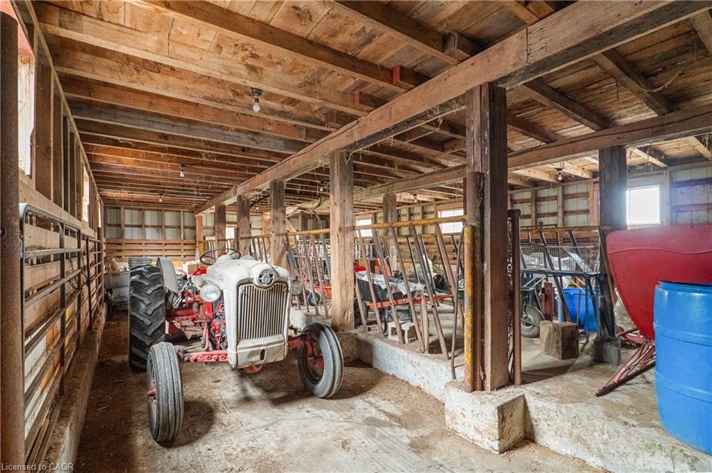 5445 Fifth Line Property Photo 32