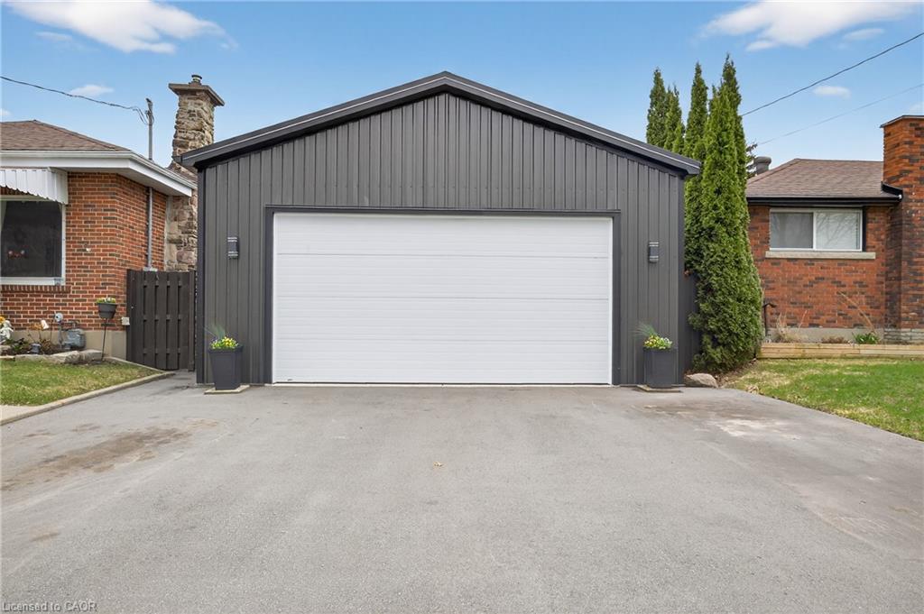 73 Avondale Street Property Photo 3