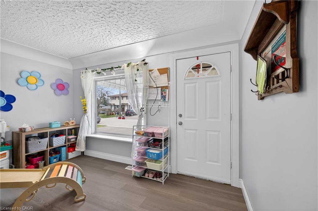 73 Avondale Street Property Photo 8