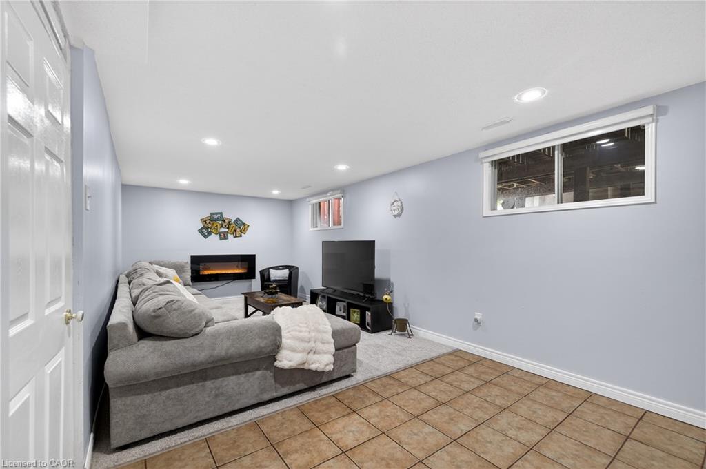 73 Avondale Street Property Photo 24