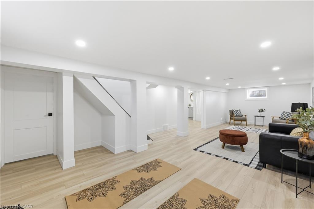 74 Freelton Road Property Photo 19