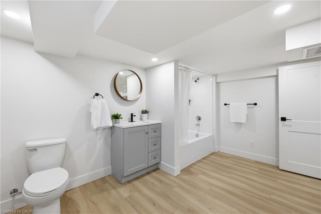 74 Freelton Road Property Photo 20