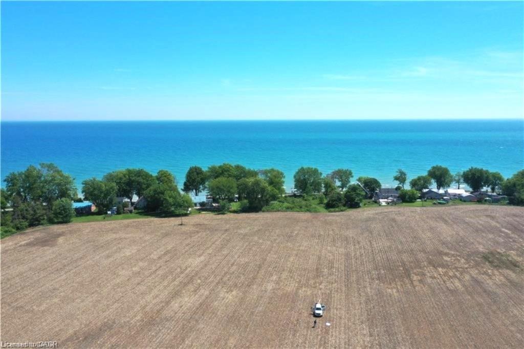 1611 Lakeshore Road Property Photo 6