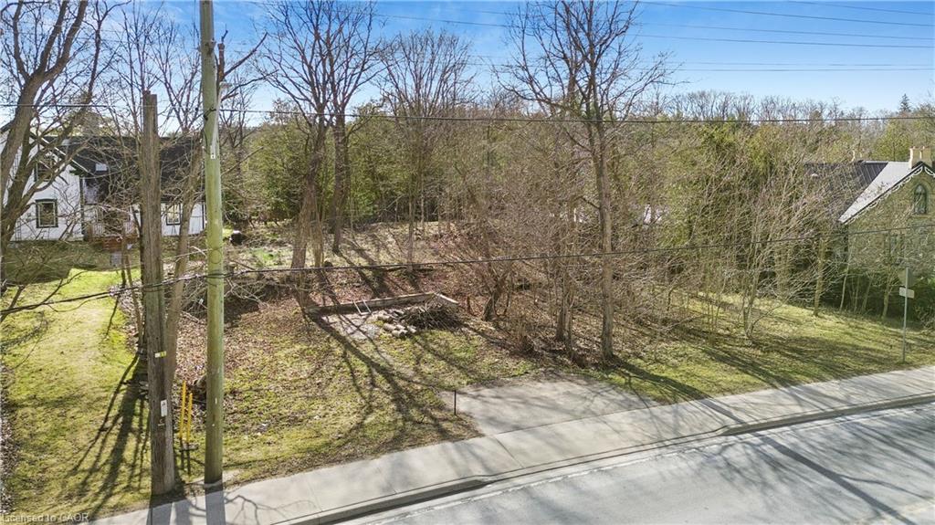 285 Main Street S Property Photo 2