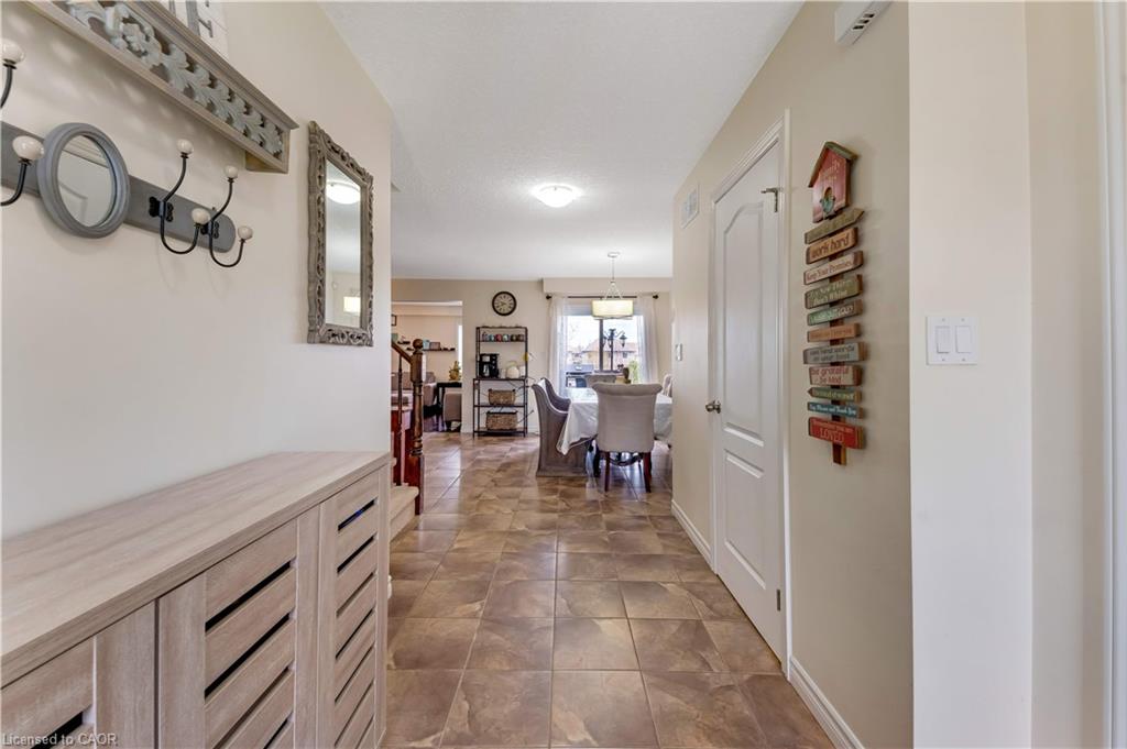 109 Robert Simone Way Property Photo 3
