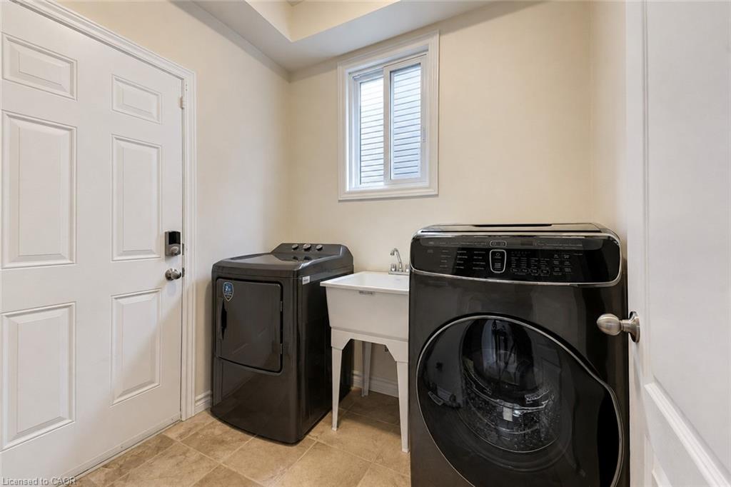 109 Robert Simone Way Property Photo 12